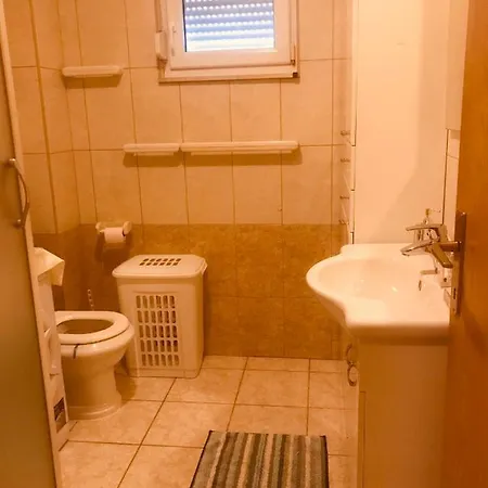 Lägenhet Apartman A4, 5 Min To Beach Kaštela